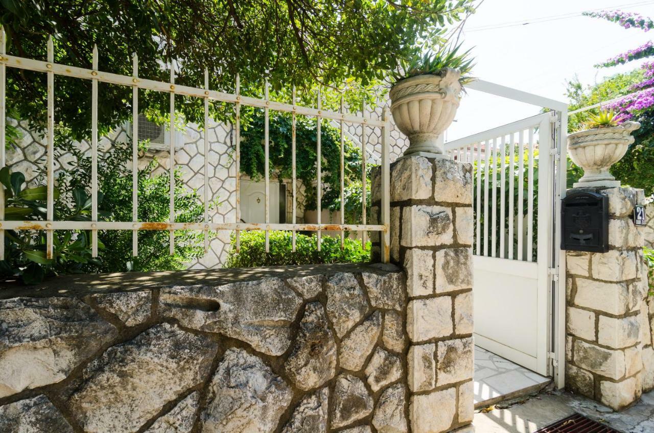 Wisteria Apartment دوبروفينك المظهر الخارجي الصورة