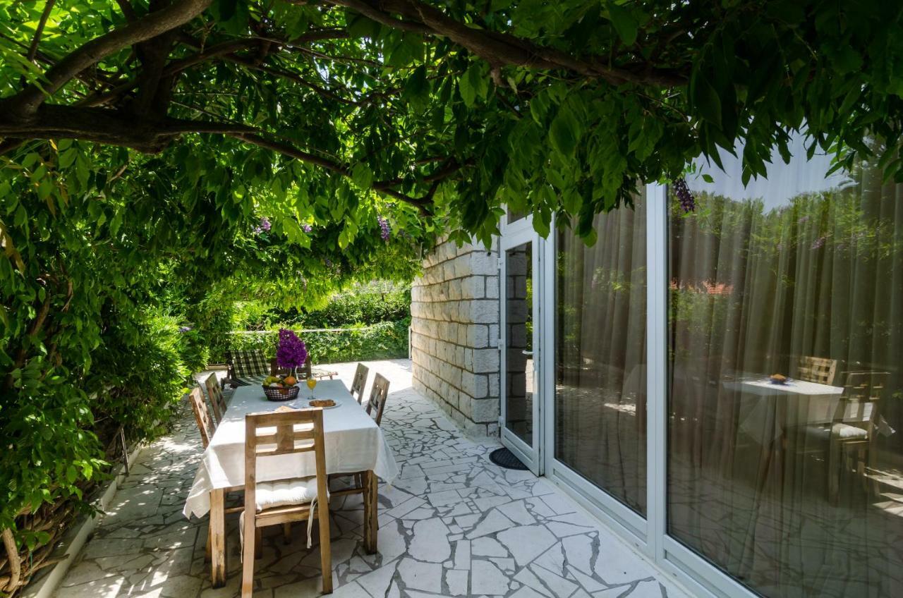 Wisteria Apartment دوبروفينك المظهر الخارجي الصورة
