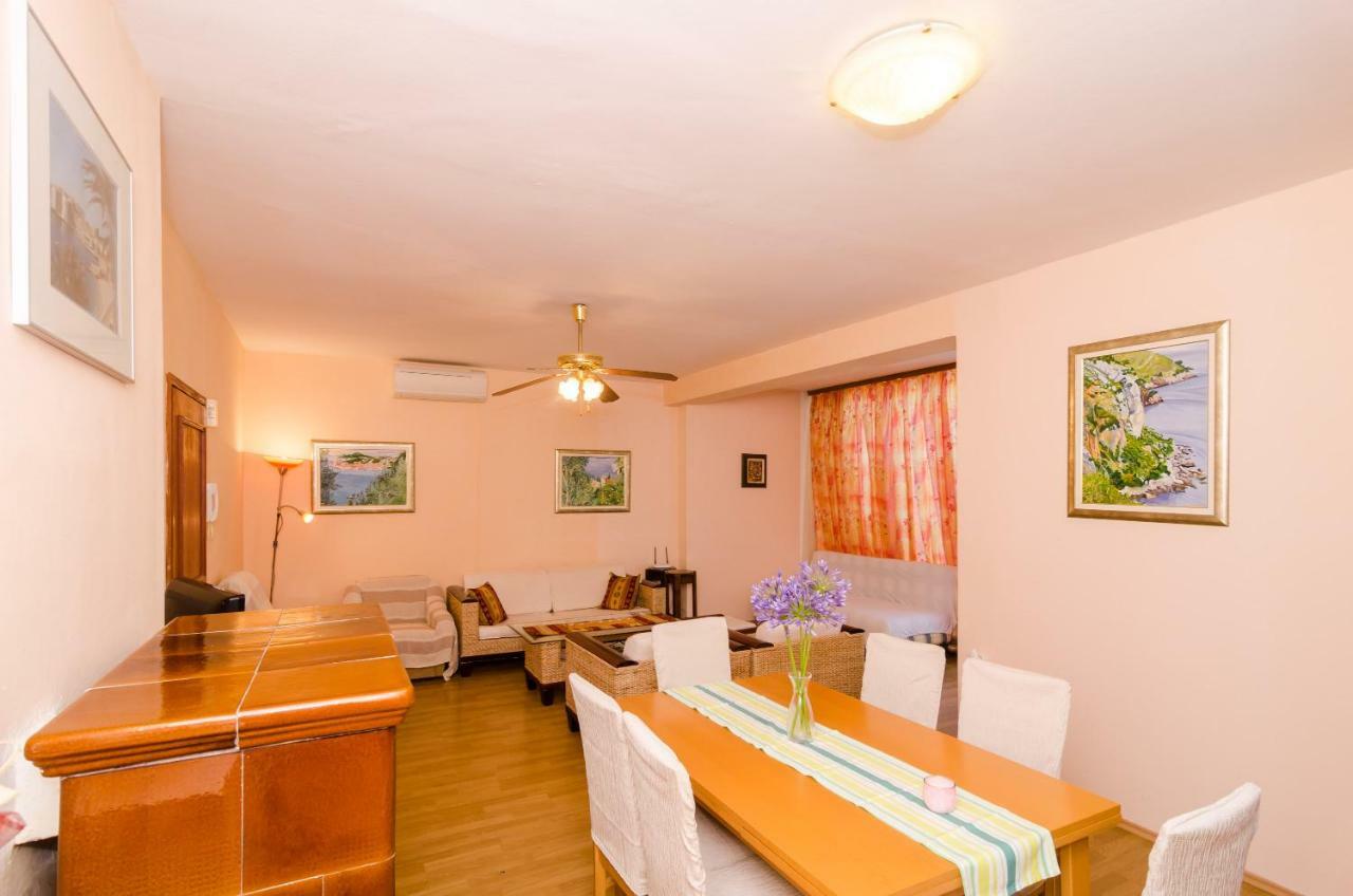 Wisteria Apartment دوبروفينك المظهر الخارجي الصورة