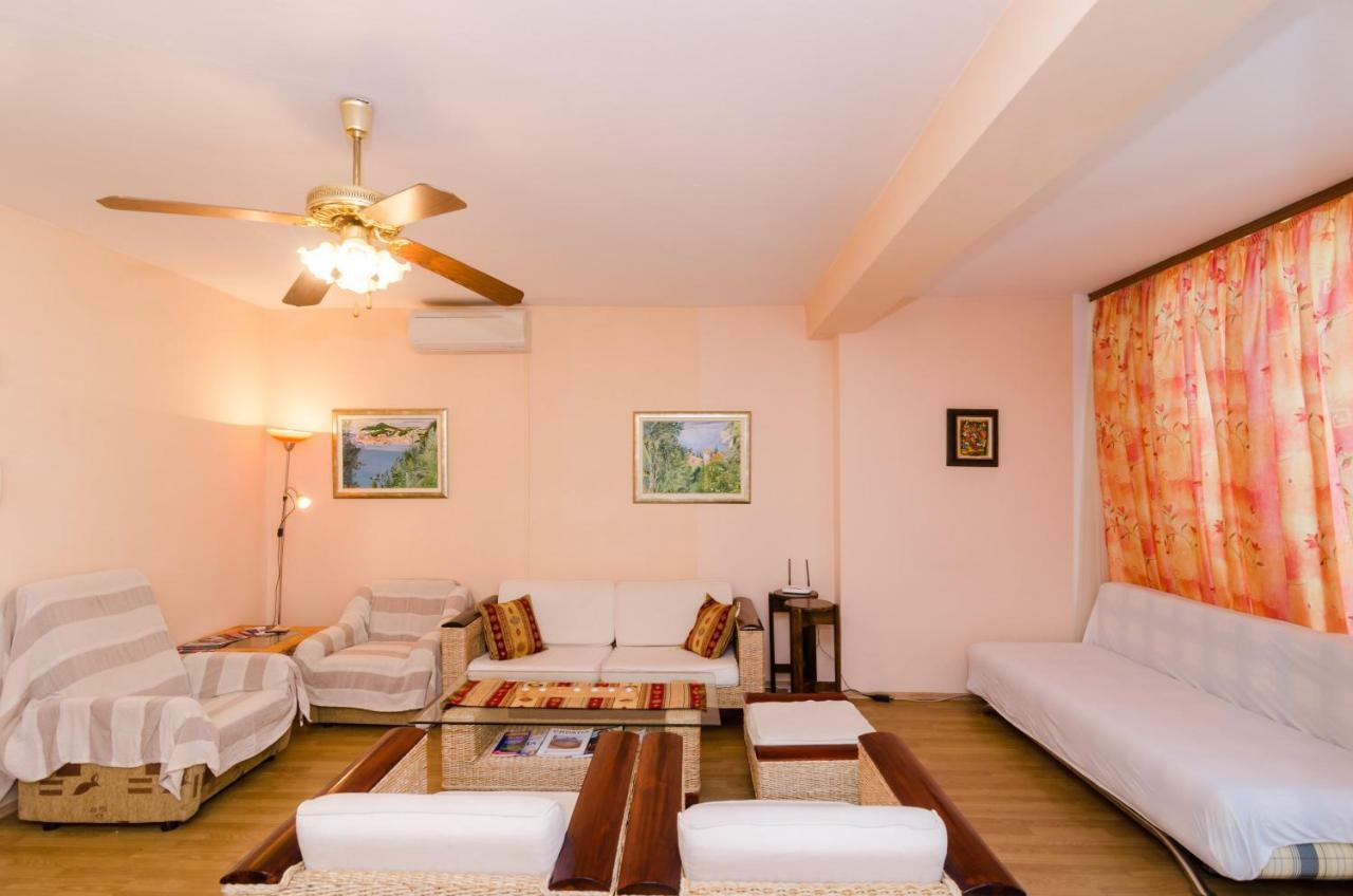 Wisteria Apartment دوبروفينك المظهر الخارجي الصورة